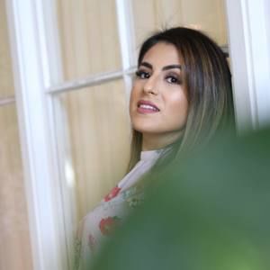 Meet your Posher, Maria